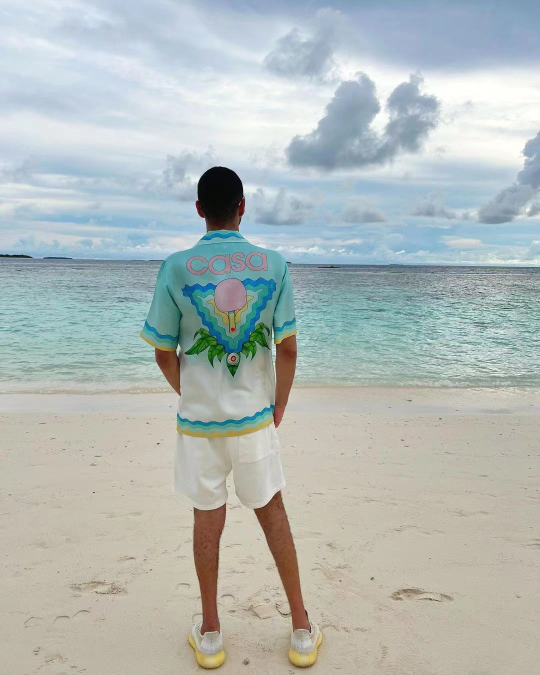Himmelblaue Shorts