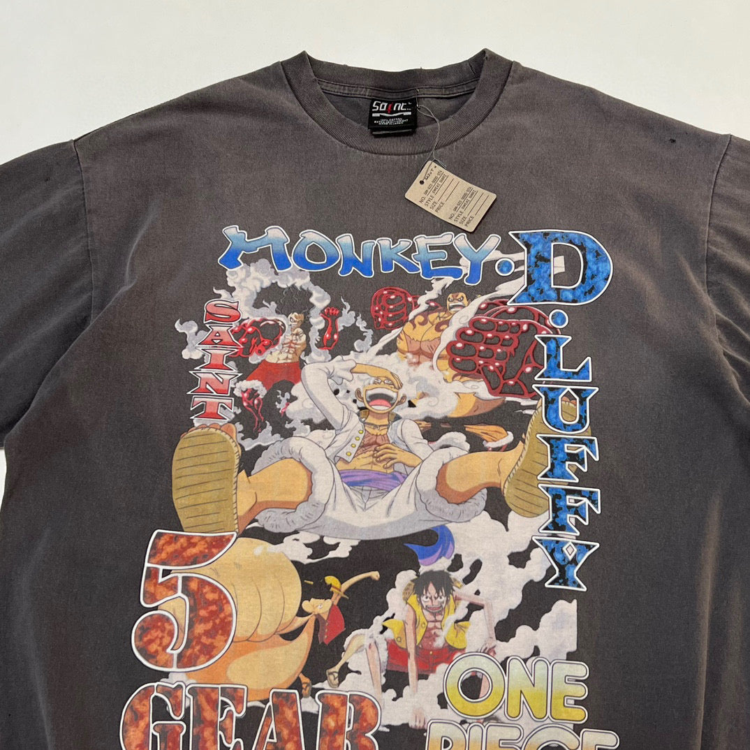 Schwarzes T-Shirt