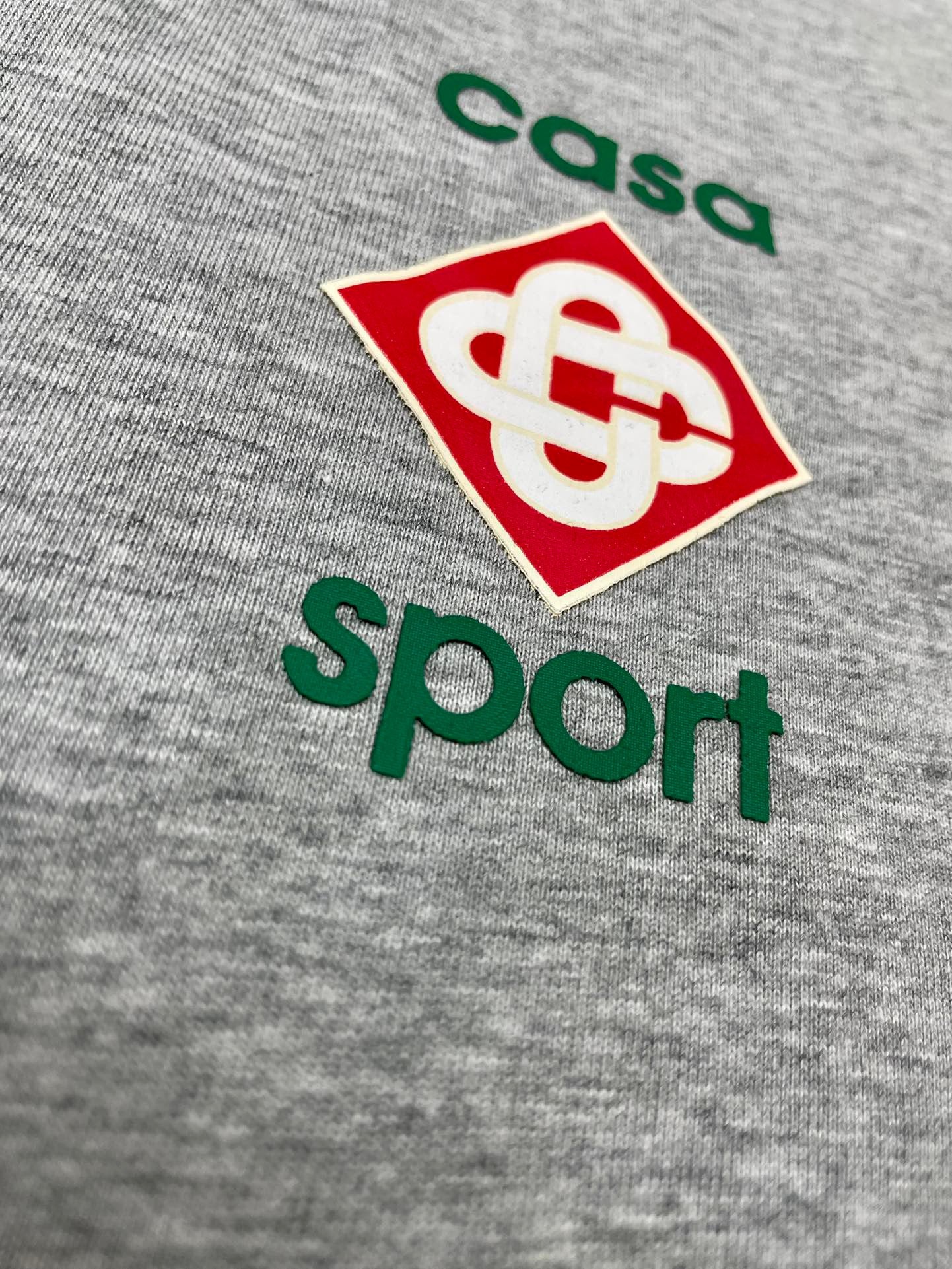 Graues T-Shirt
