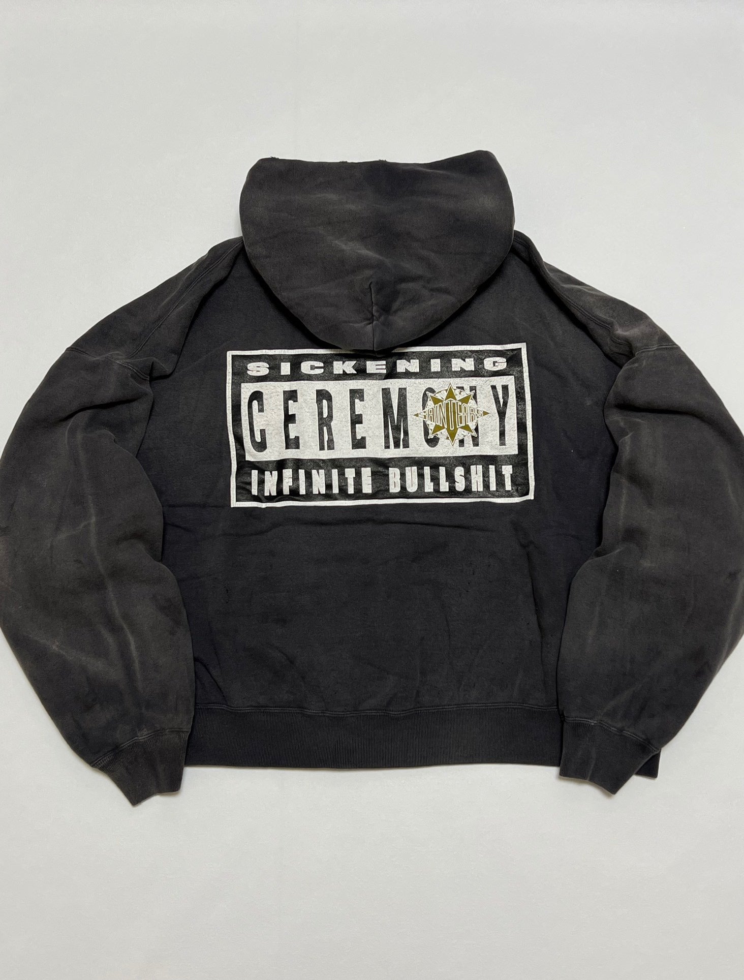 Schwarzer Hoodie