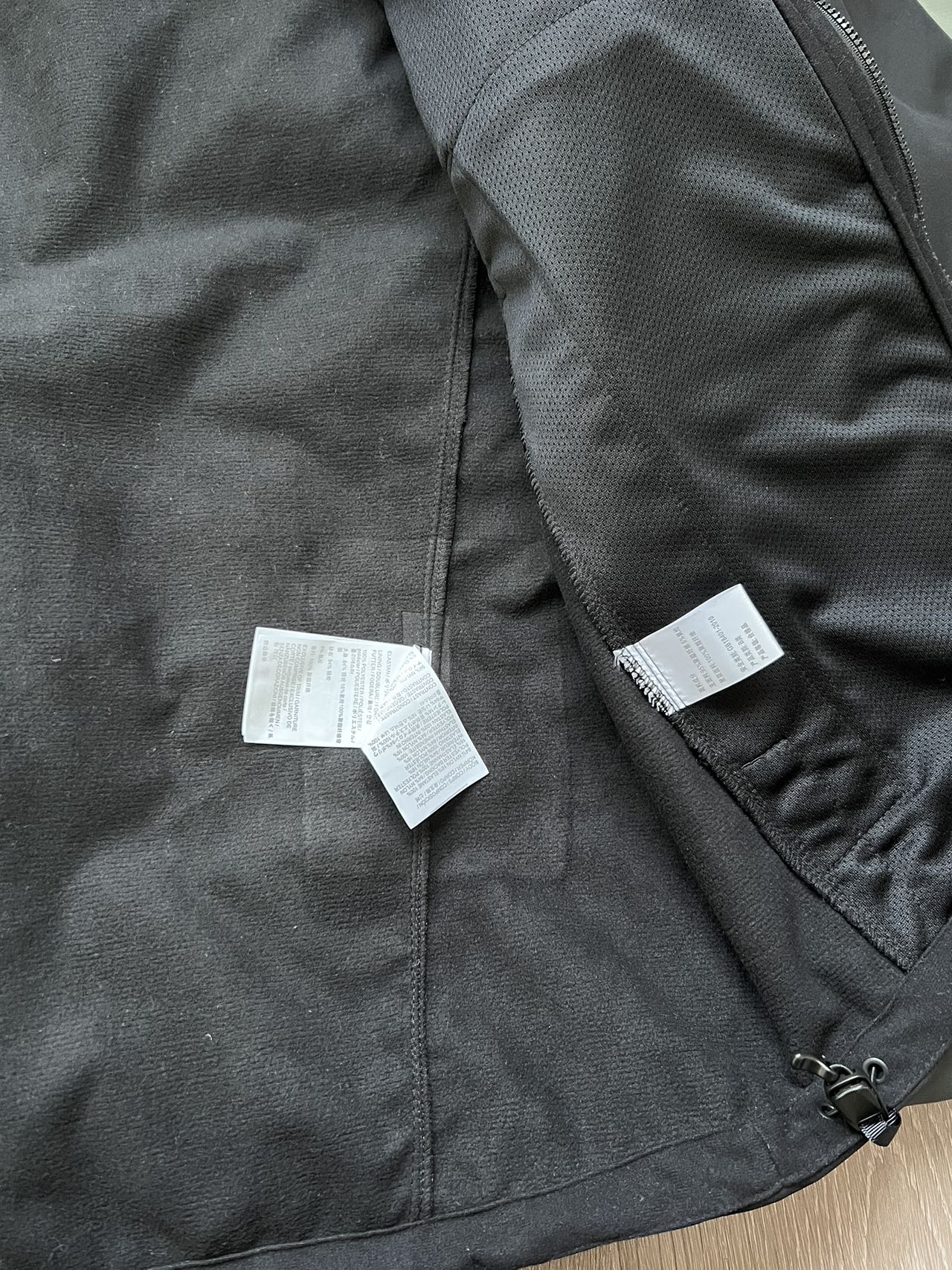 Mehrfarbige Jacke