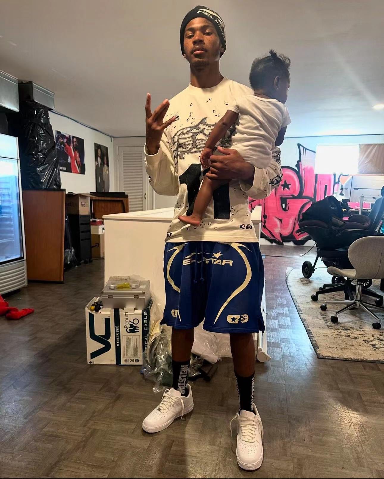 Dunkelblaue Shorts