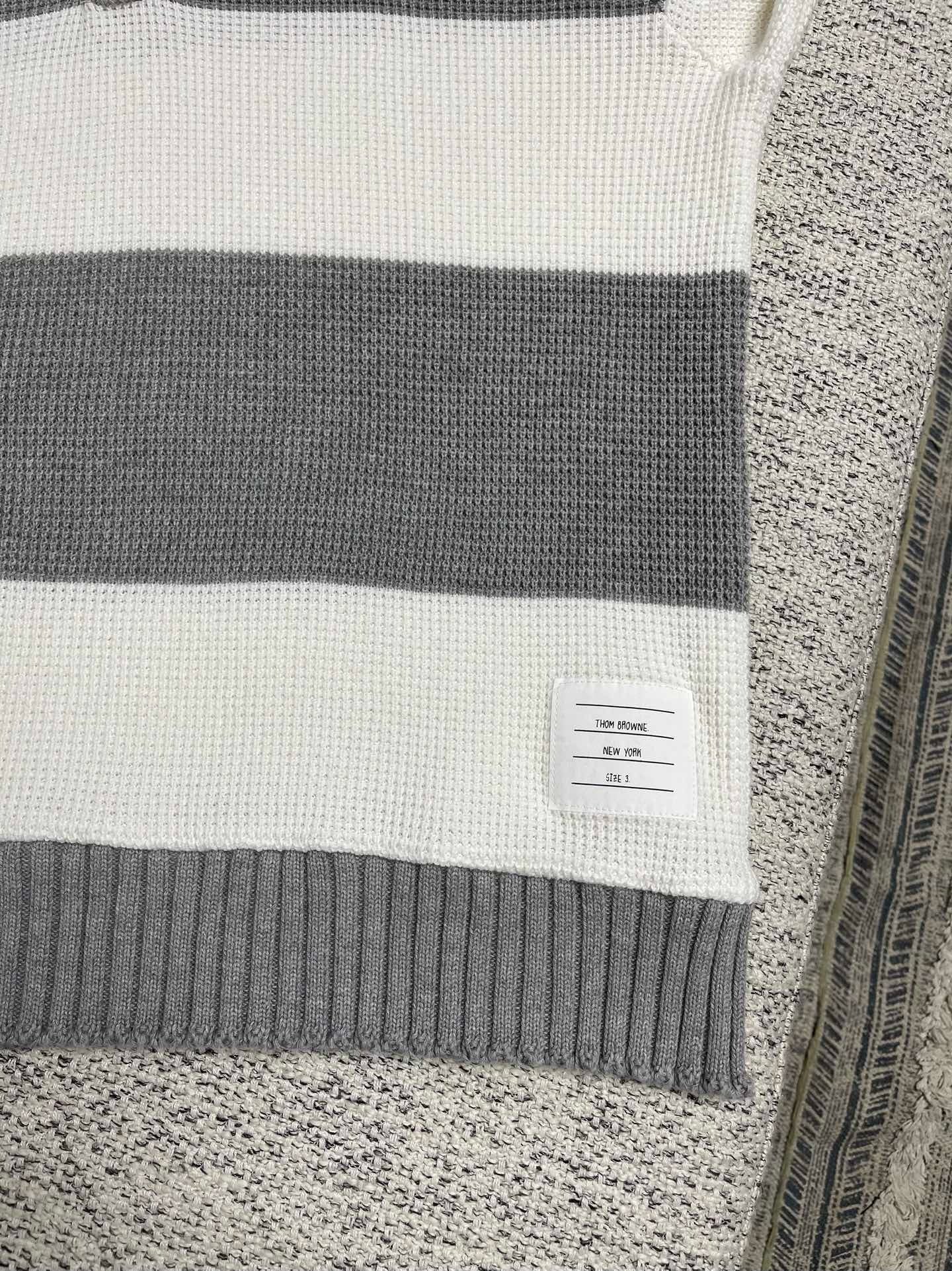 Weißgraues Trikot
