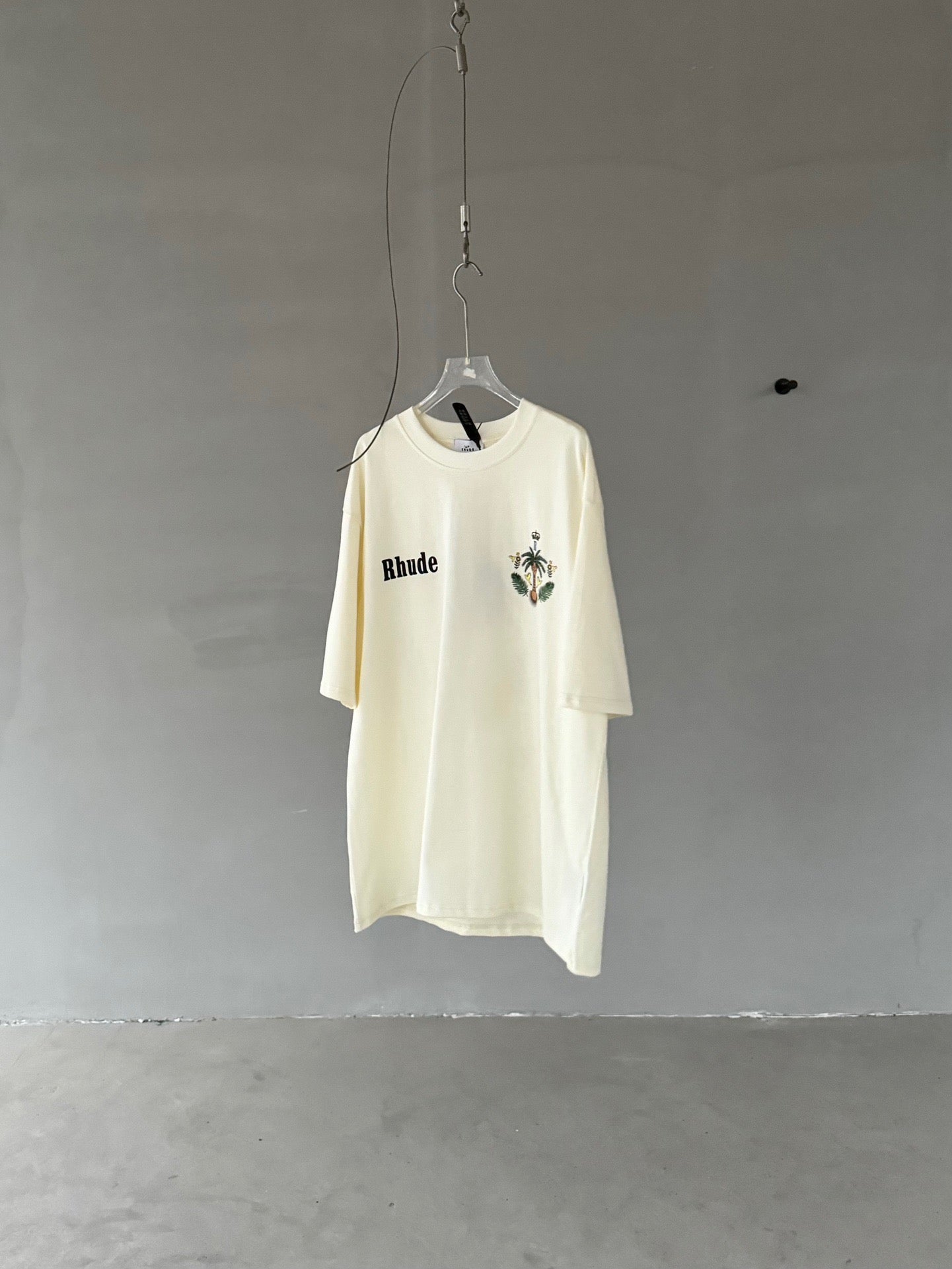 weißes T-Shirt