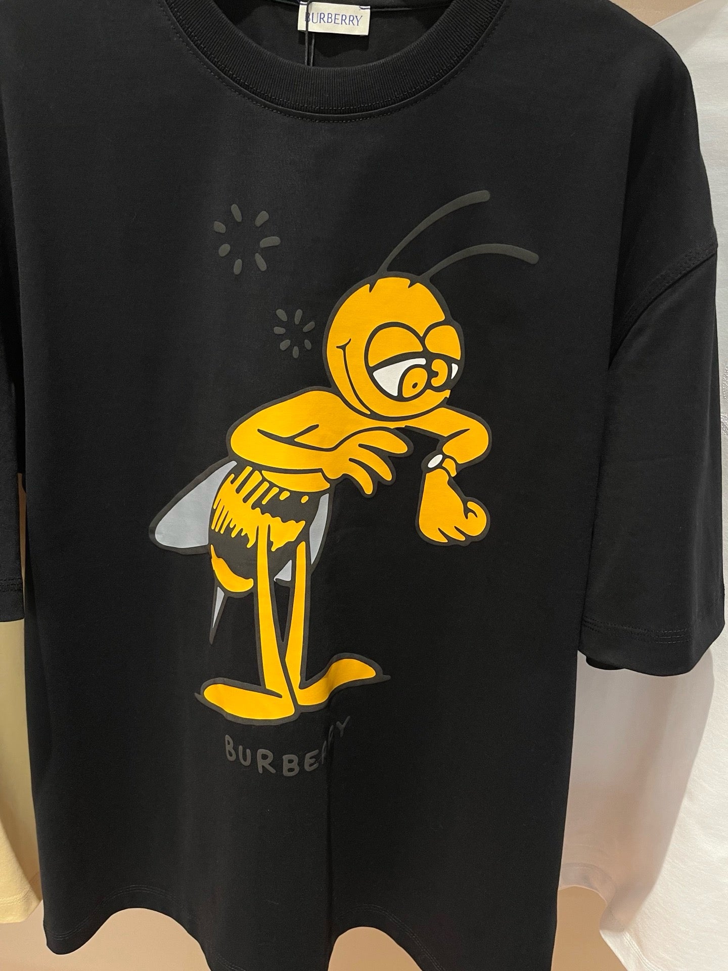 Black T-Shirt - FashionHype.xyz
