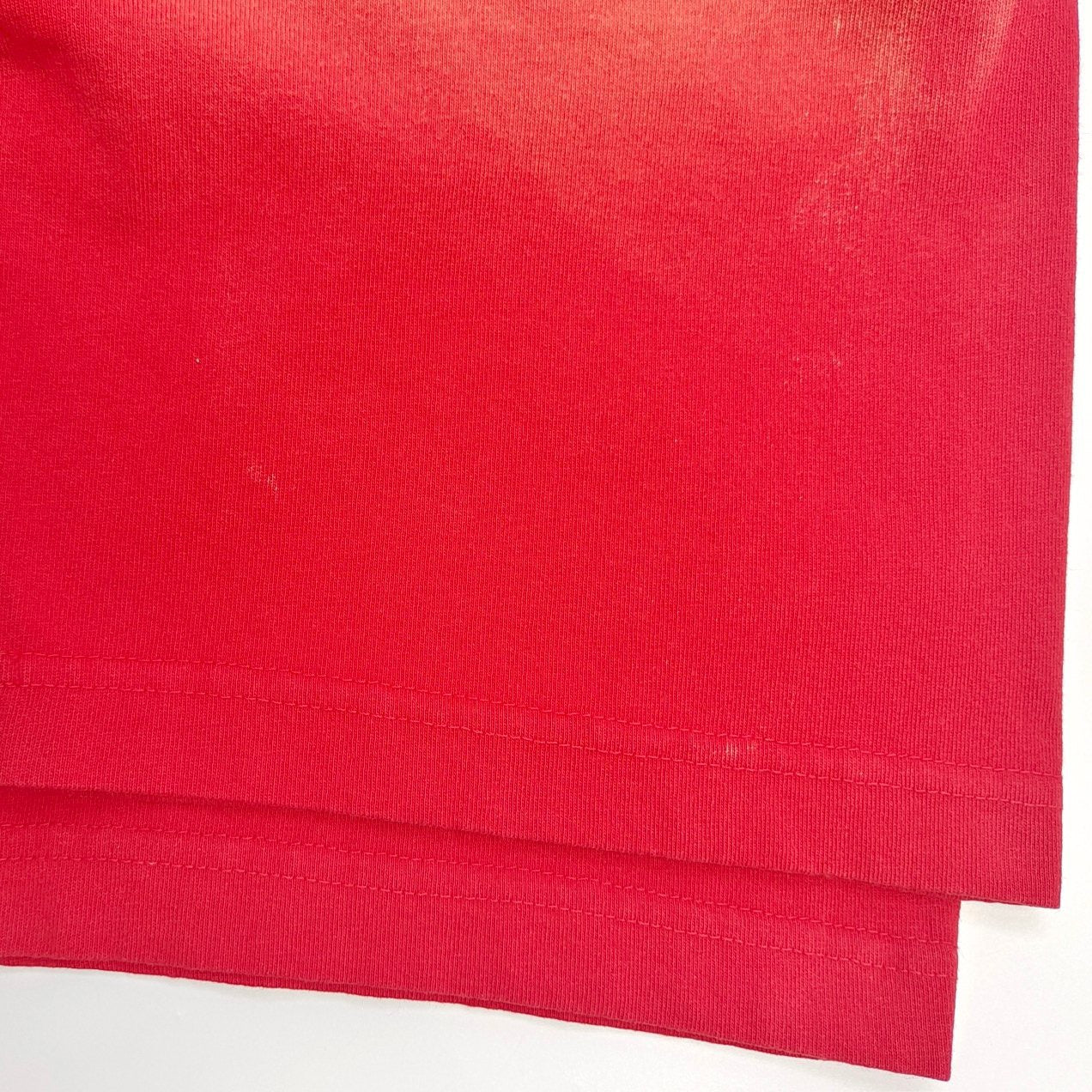 Red T-shirt - FashionHype.xyz