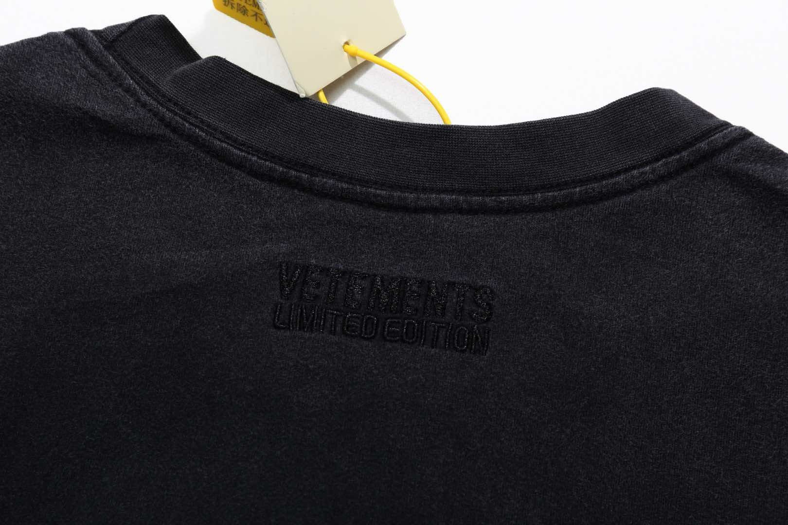 Black T-Shirt - FashionHype.xyz