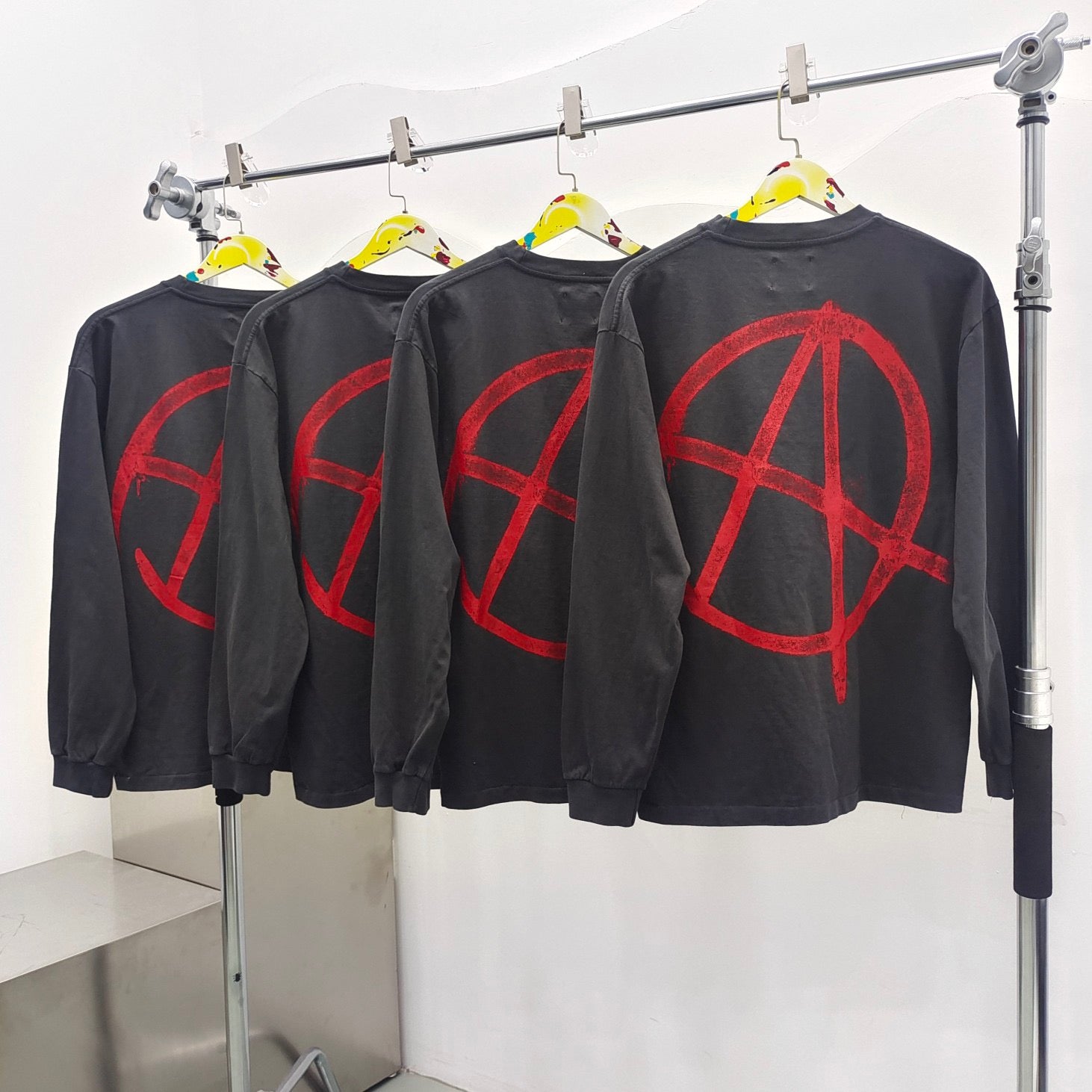 Schwarzes Sweatshirt