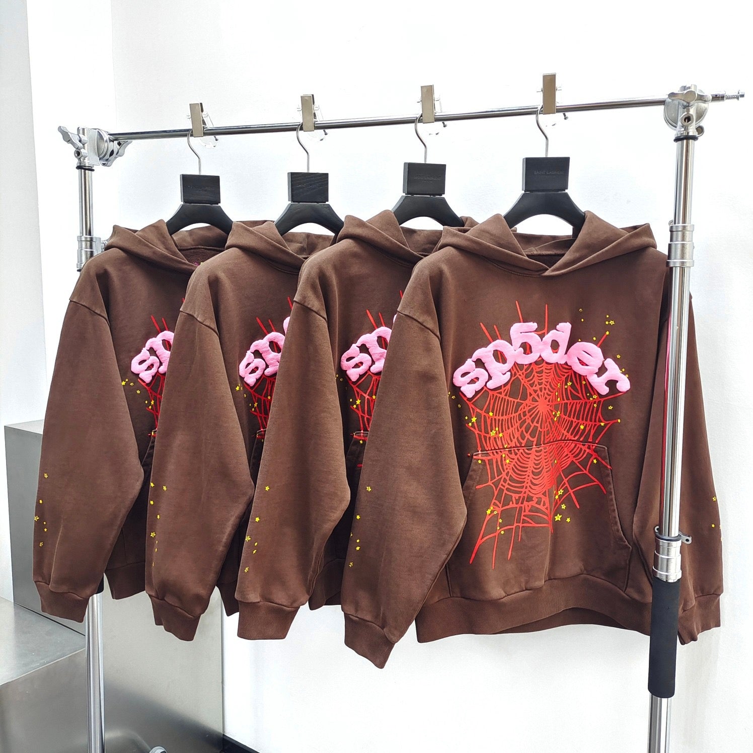 Brauner Kapuzenpullover