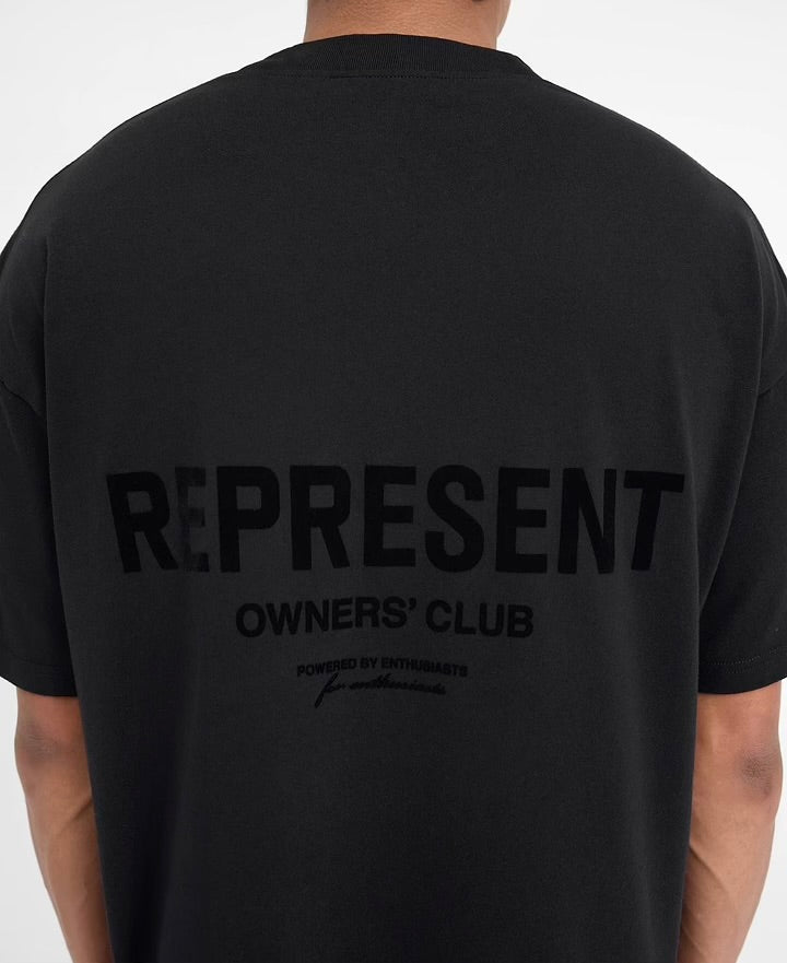 Schwarzes T-Shirt