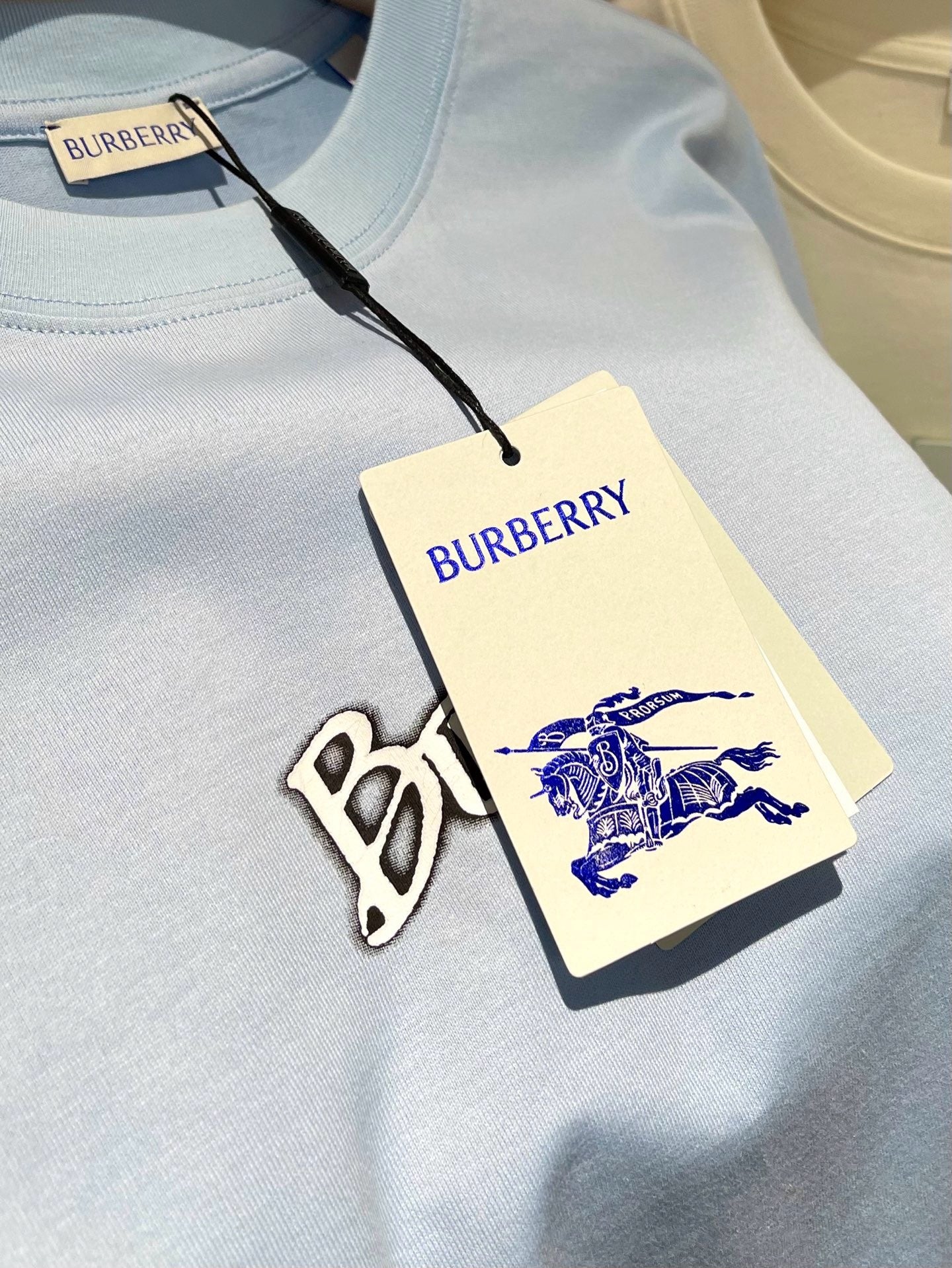 Mehrfarbiges T-Shirt
