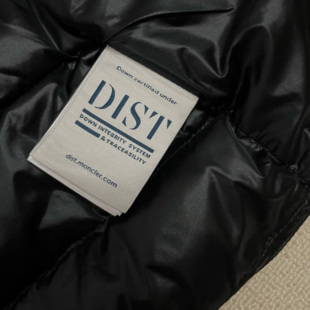 Black Vest - FashionHype.xyz