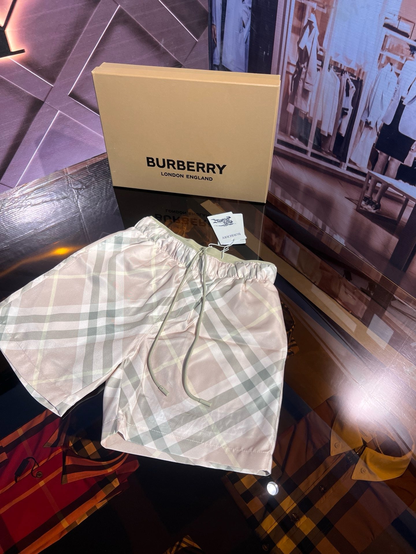 Mehrfarbige Shorts