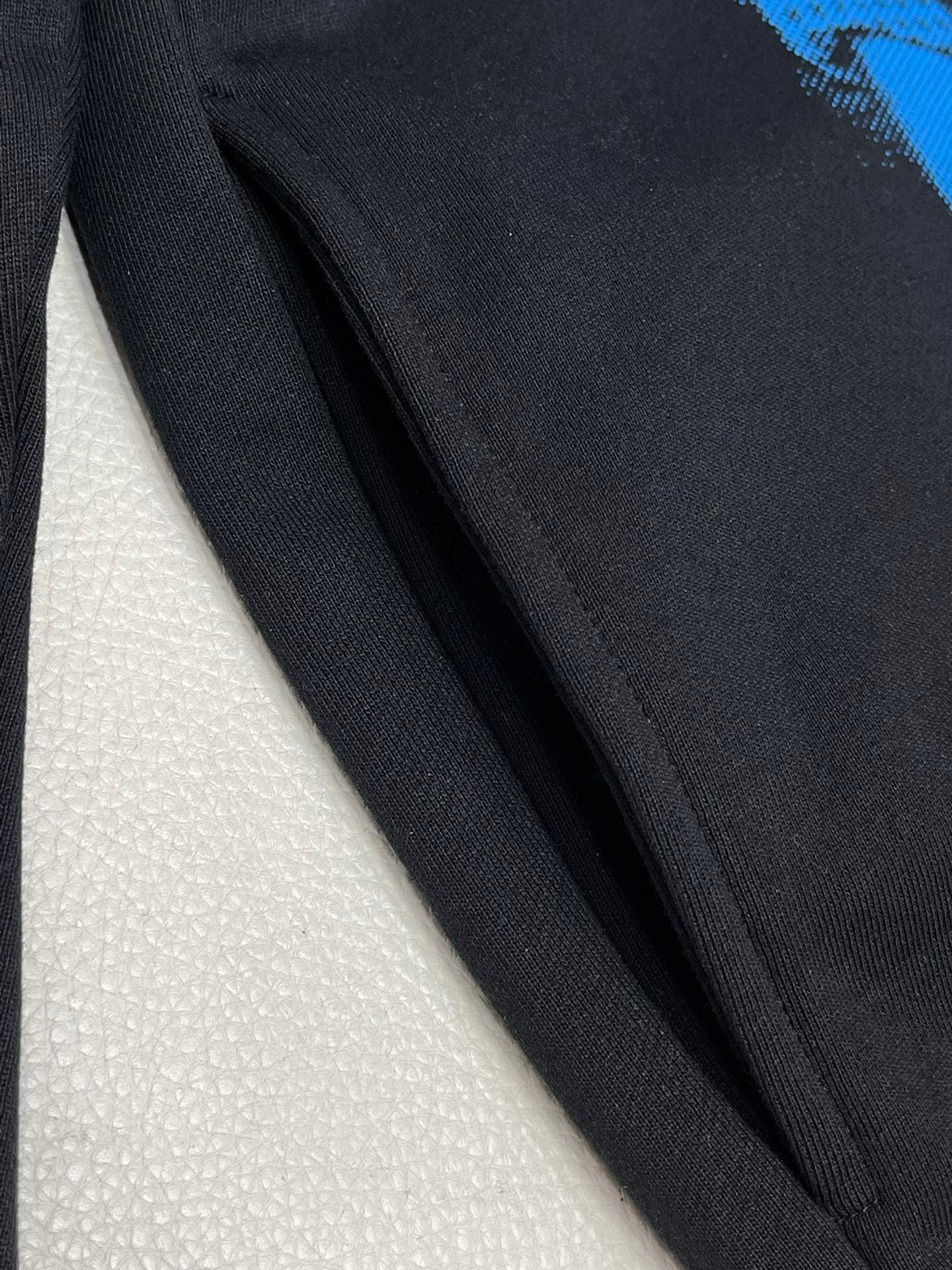 Black Hoodie - FashionHype.xyz