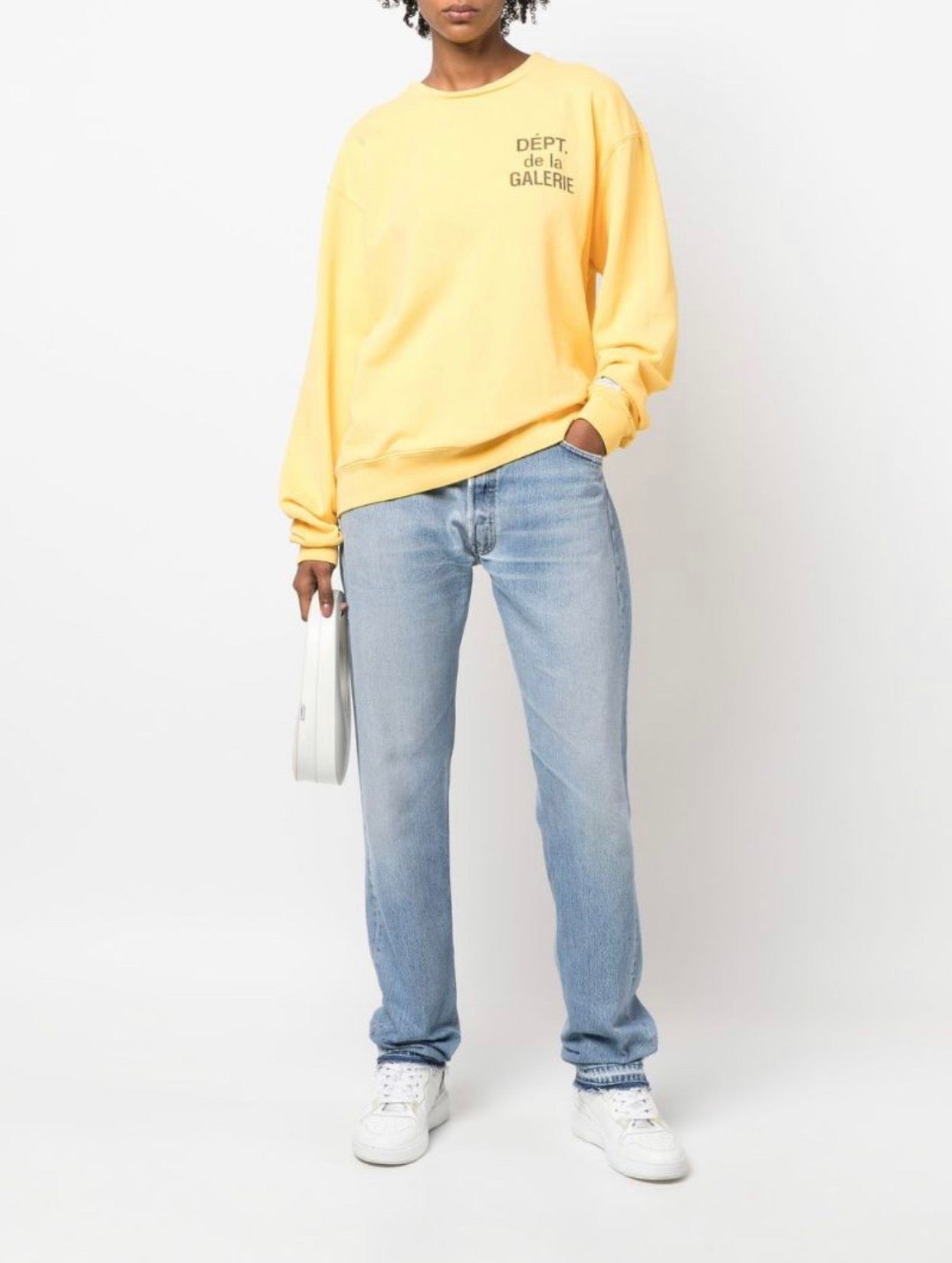 Gelbes Sweatshirt