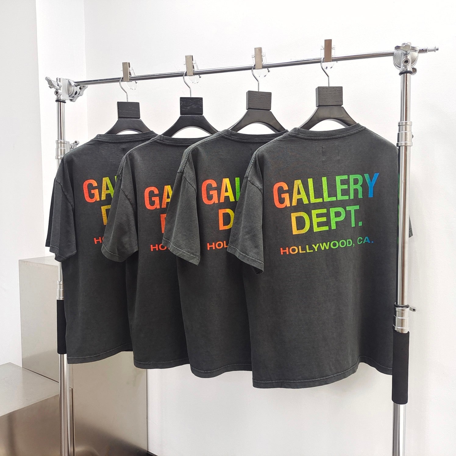 Black T-shirt - FashionHype.xyz