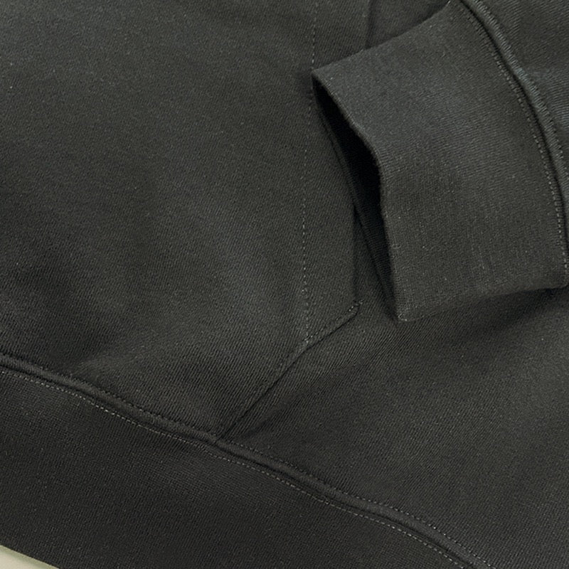 Schwarzer Hoodie