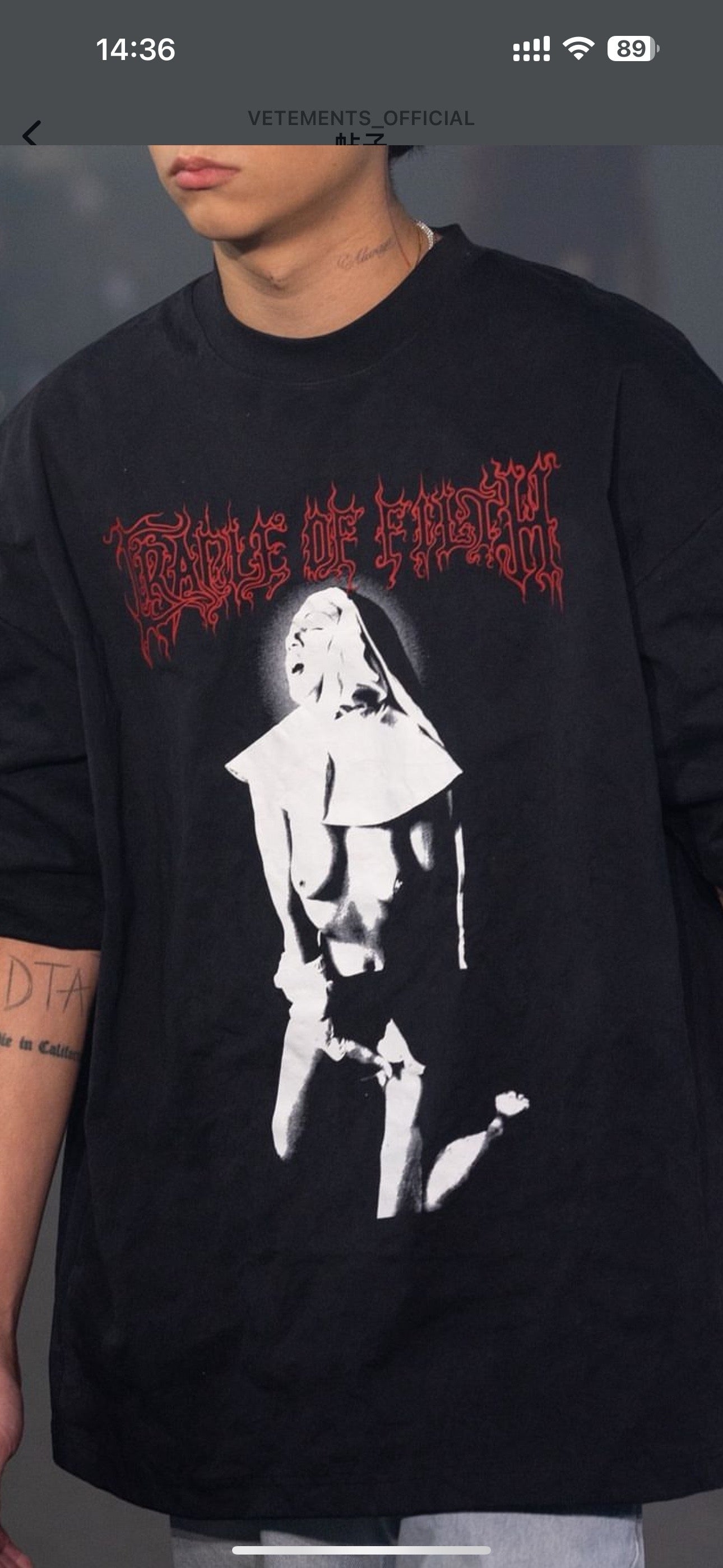 Schwarzes T-Shirt