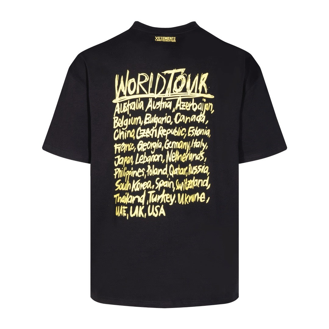 تي شيرت متعدد الألوان