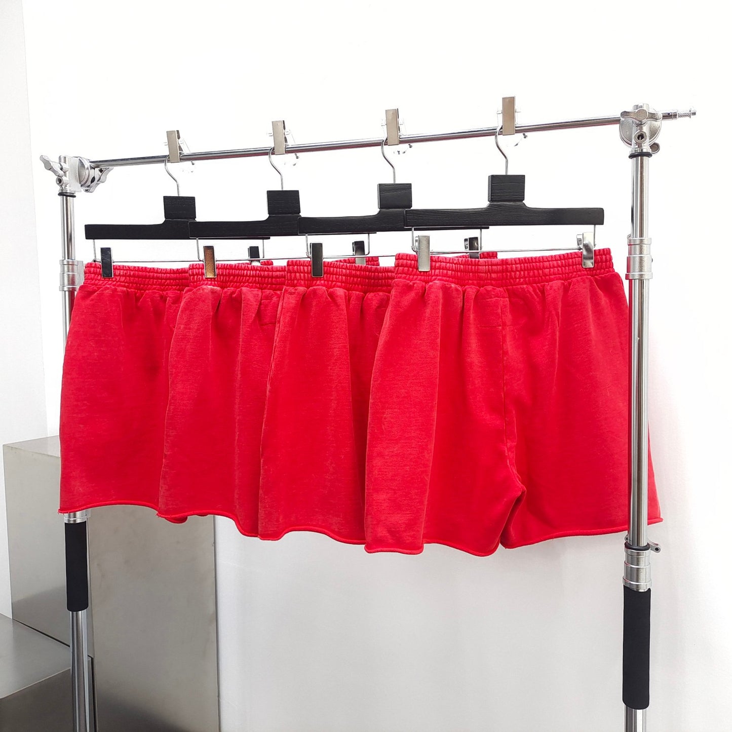Rote Shorts