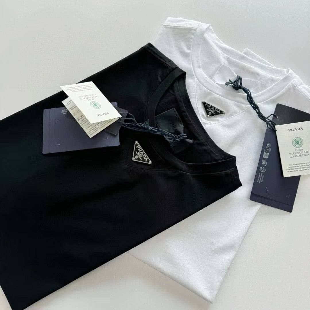 Black and White T-shirt - FashionHype.xyz