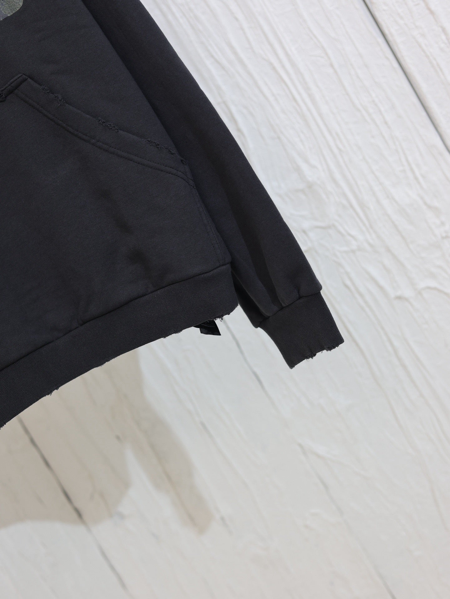 Schwarzer Hoodie