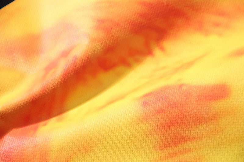 Braunes und schwarzes Sweatshirt