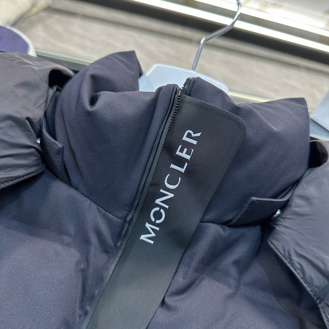 Schwarze Jacke - Größen 4,5