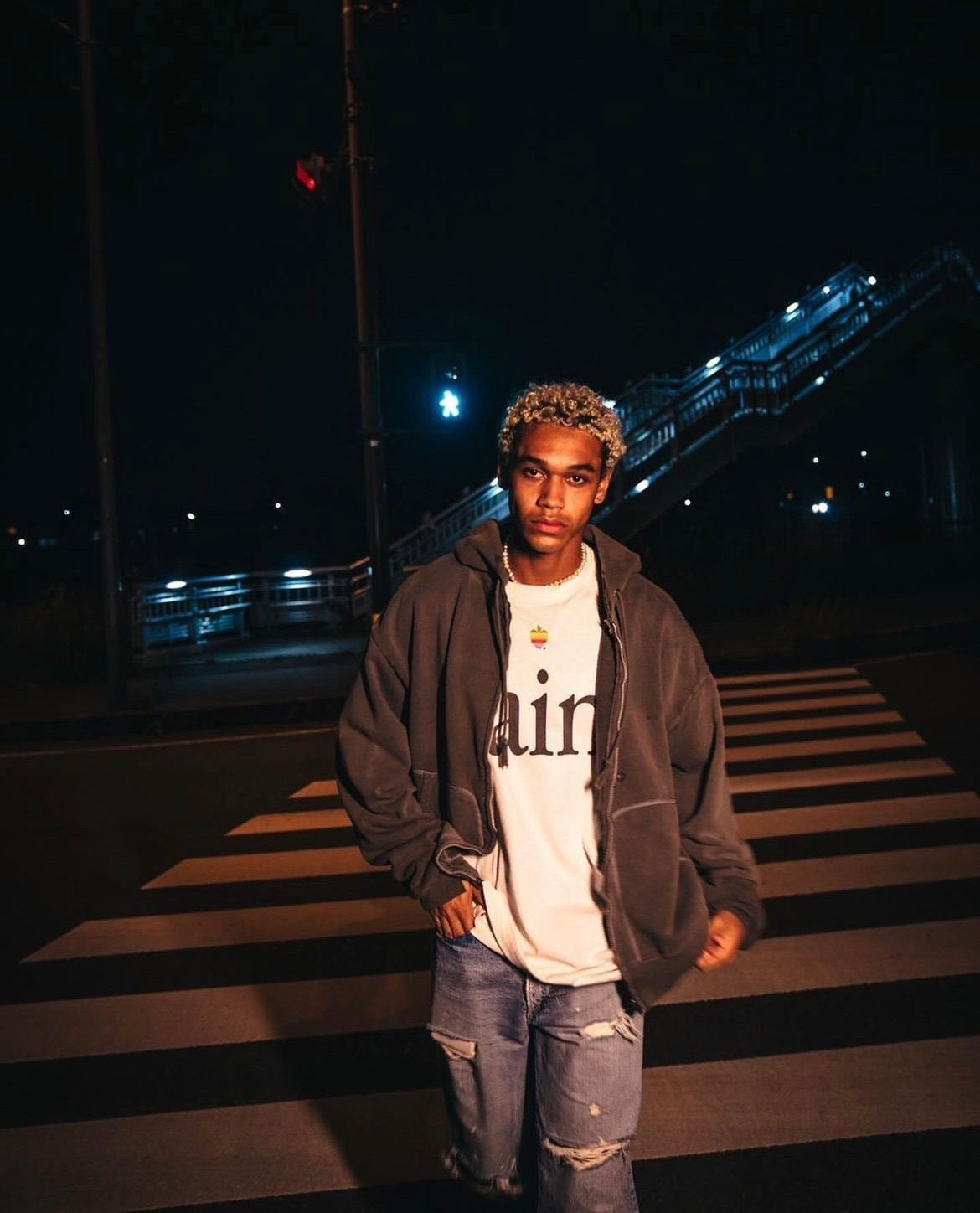 White T-shirt - FashionHype.xyz