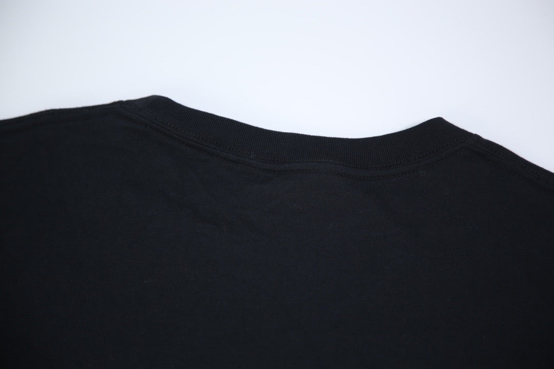 Schwarzes T-Shirt - Größe XS