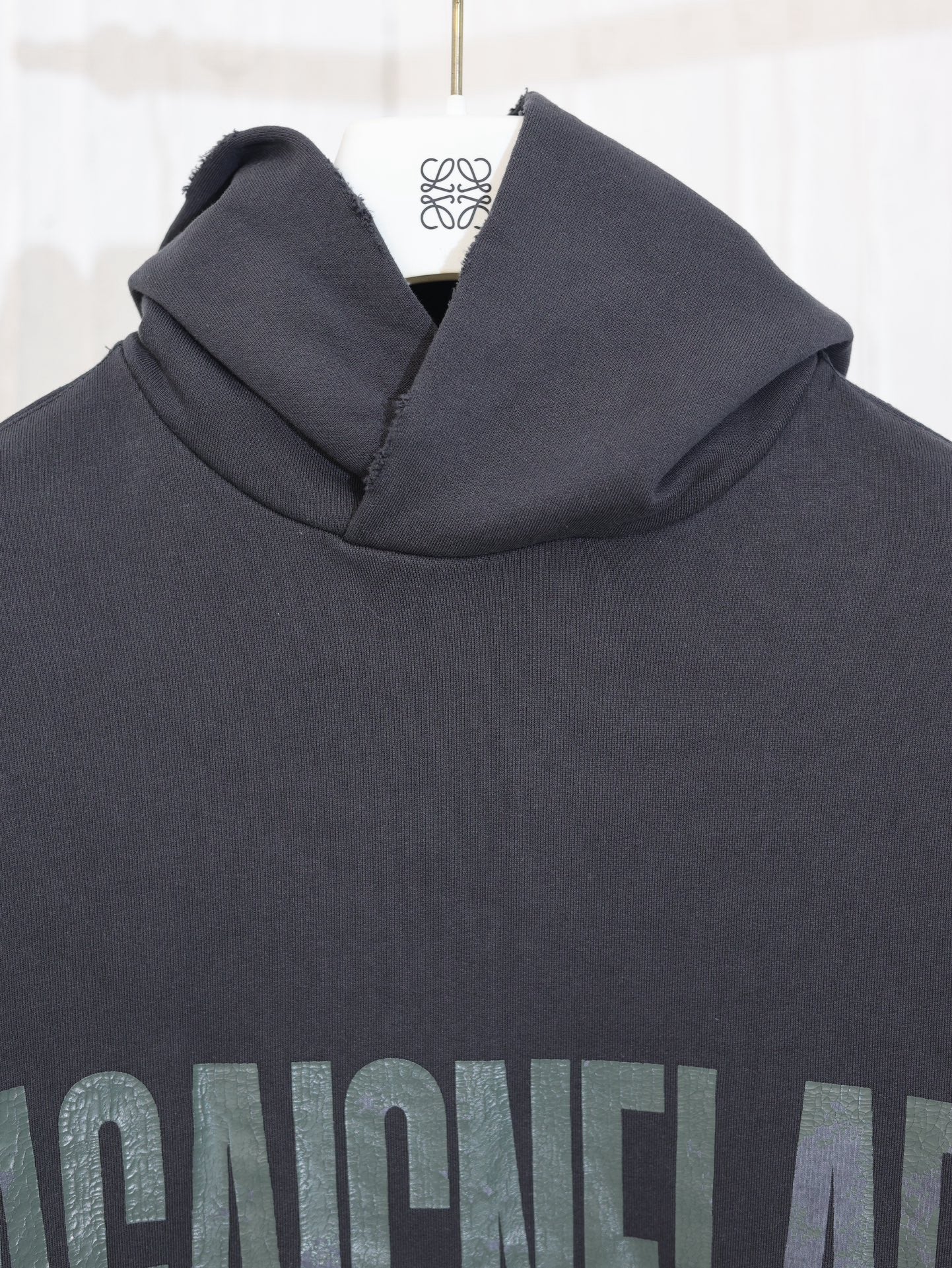 Schwarzer Hoodie