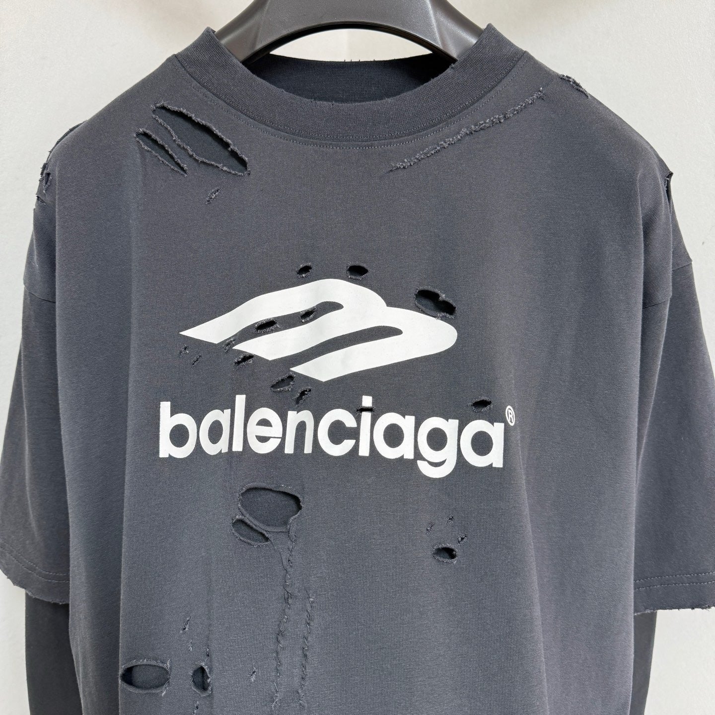Dunkelschwarzes T-Shirt