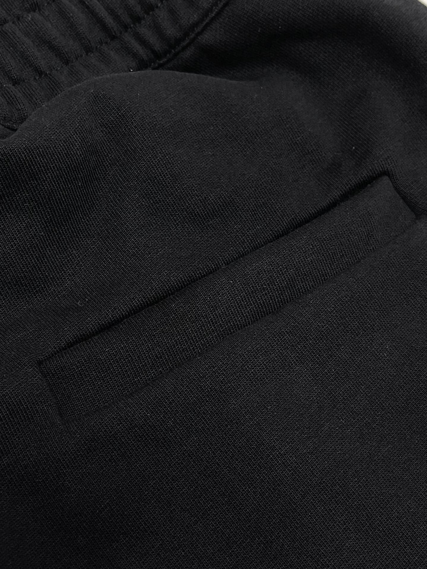 Black Short - FashionHype.xyz