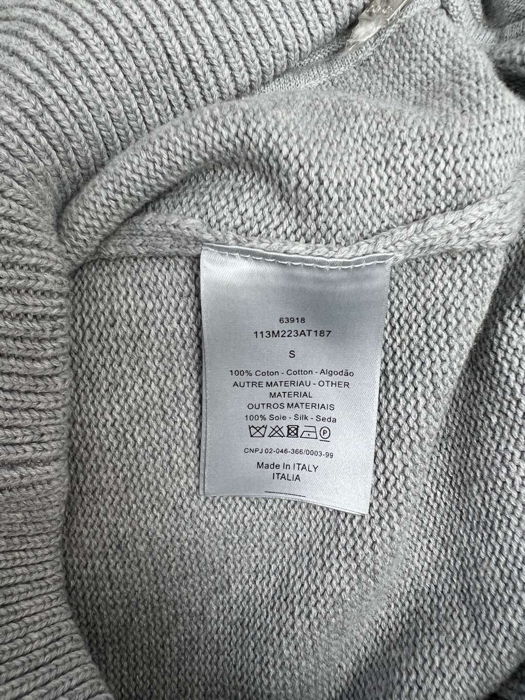 Graue Jacke