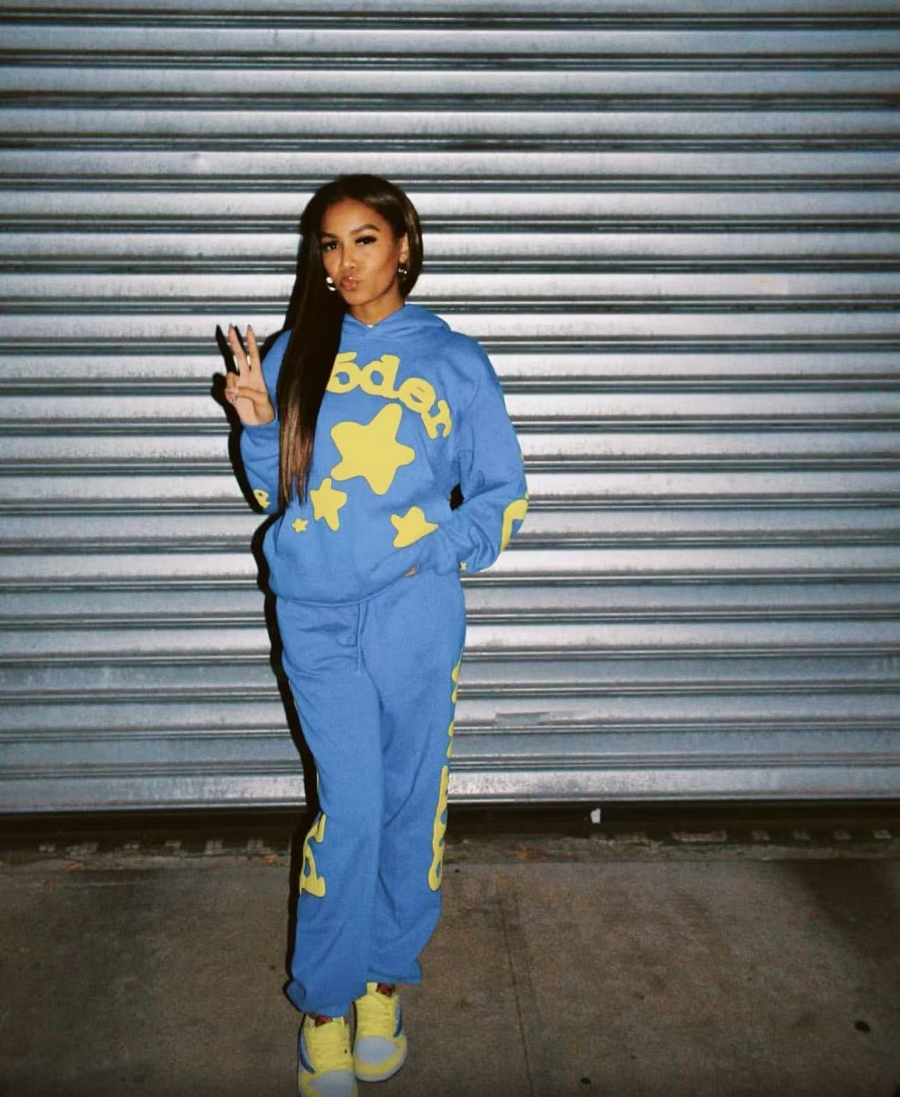 Sudadera con capucha azul