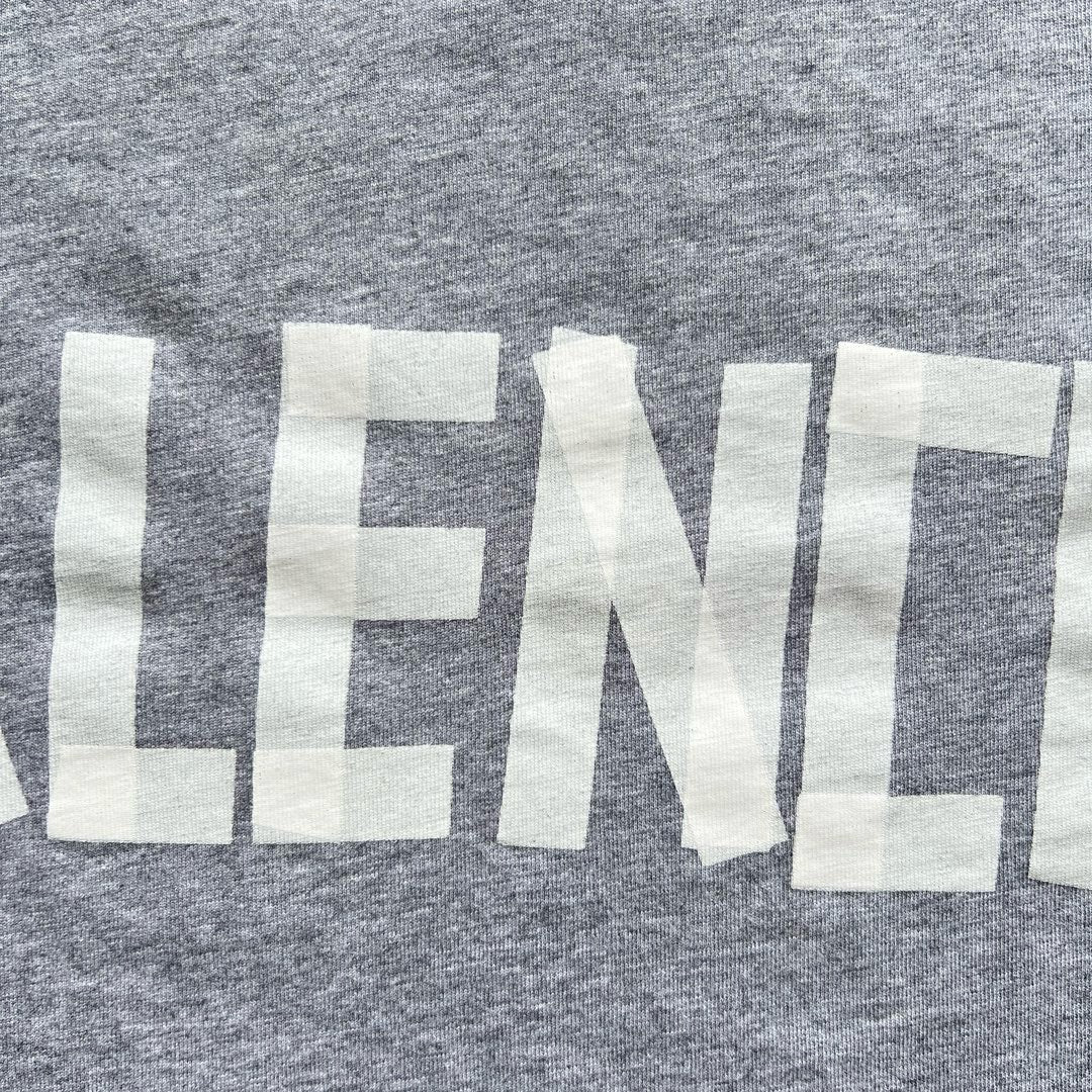 Graues T-Shirt