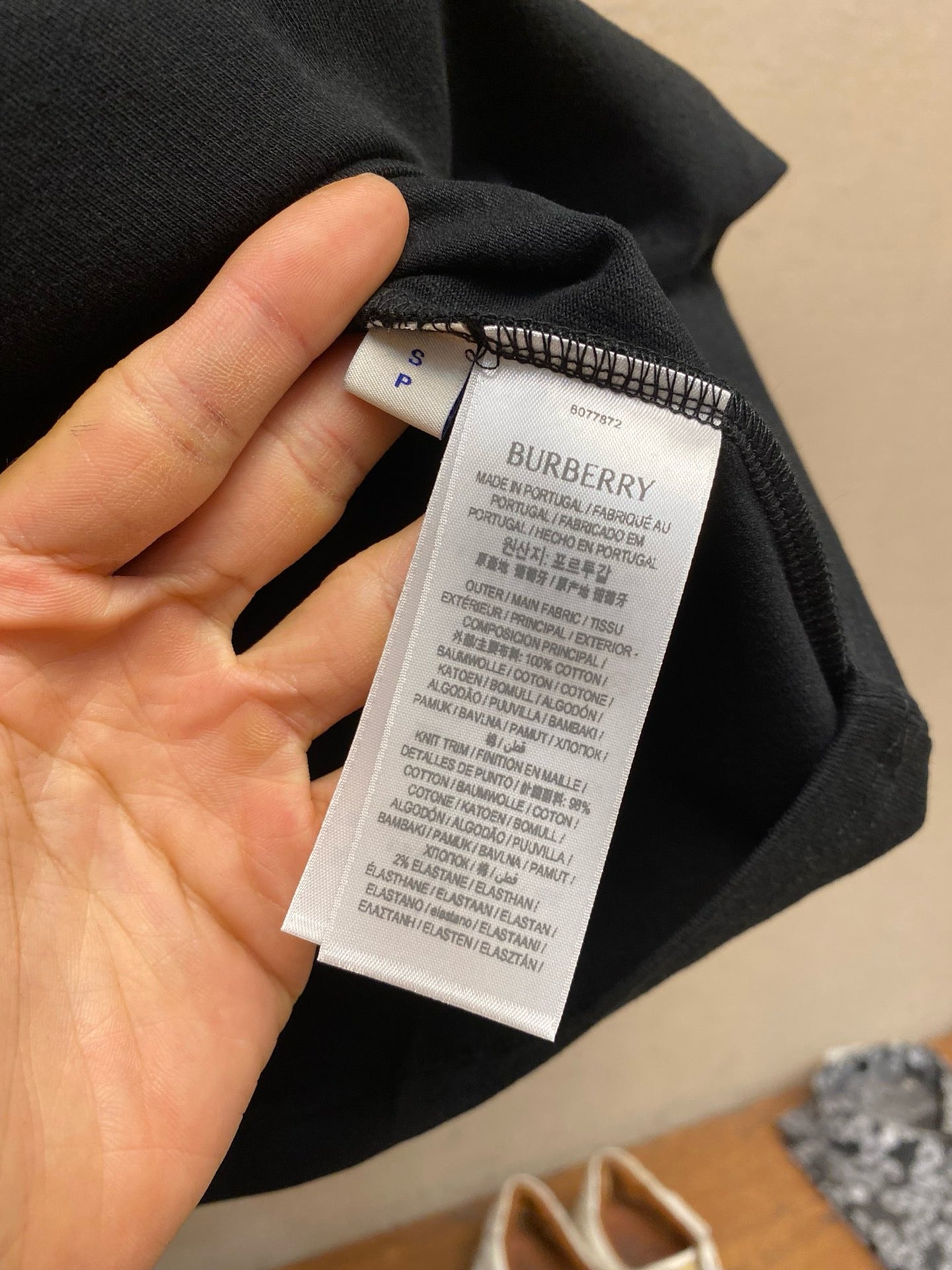 Schwarzes T-Shirt