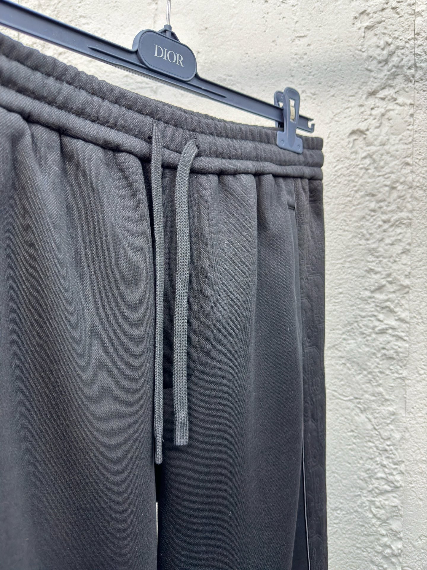 Schwarze Hosen