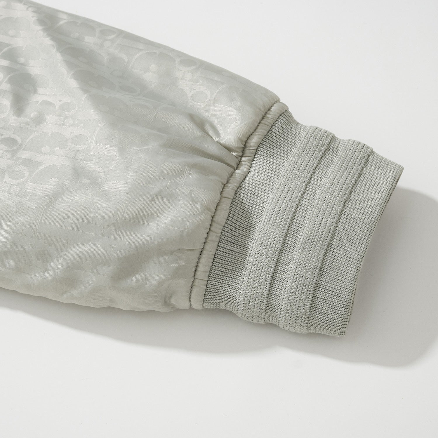 Weiße Jacke