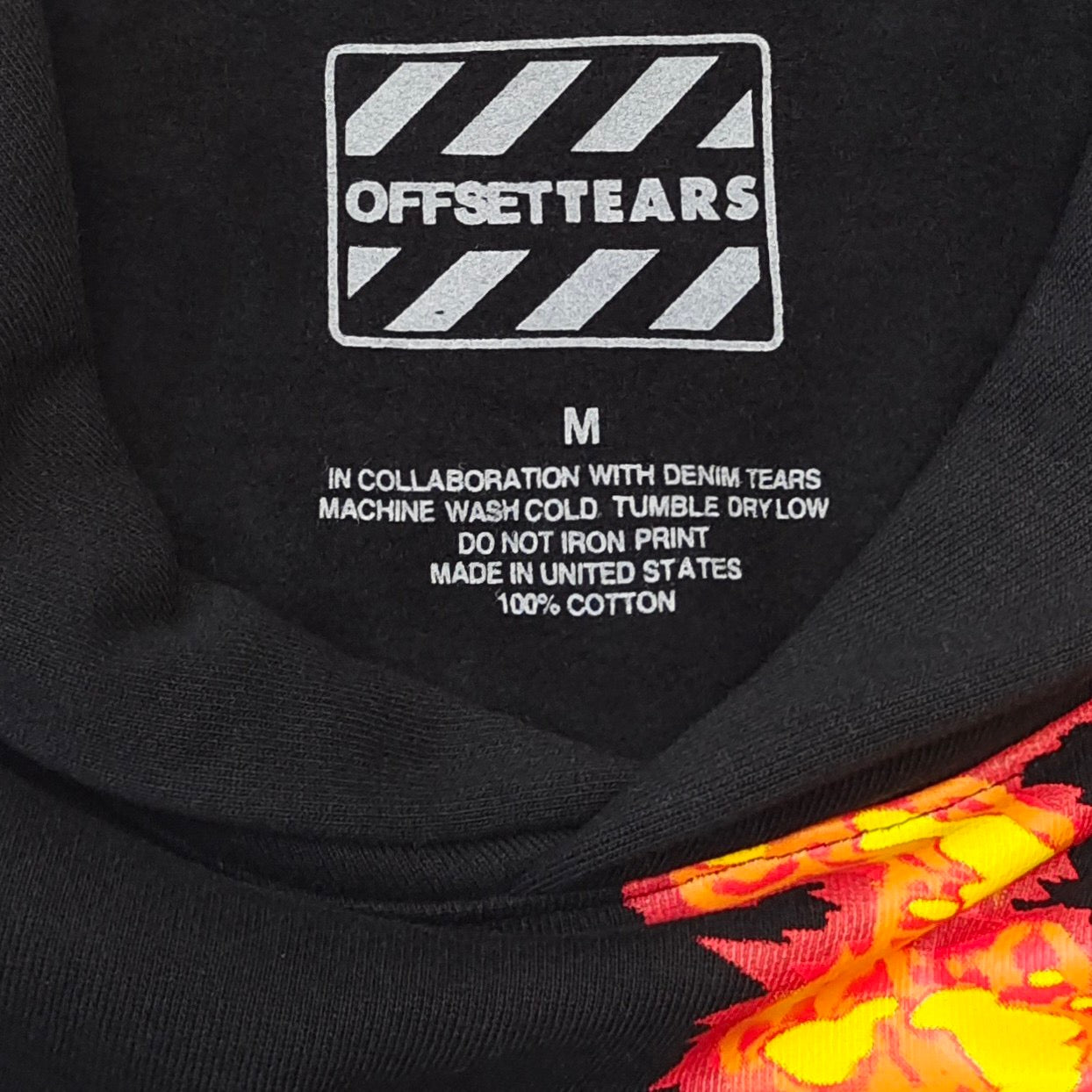 Schwarzer Hoodie