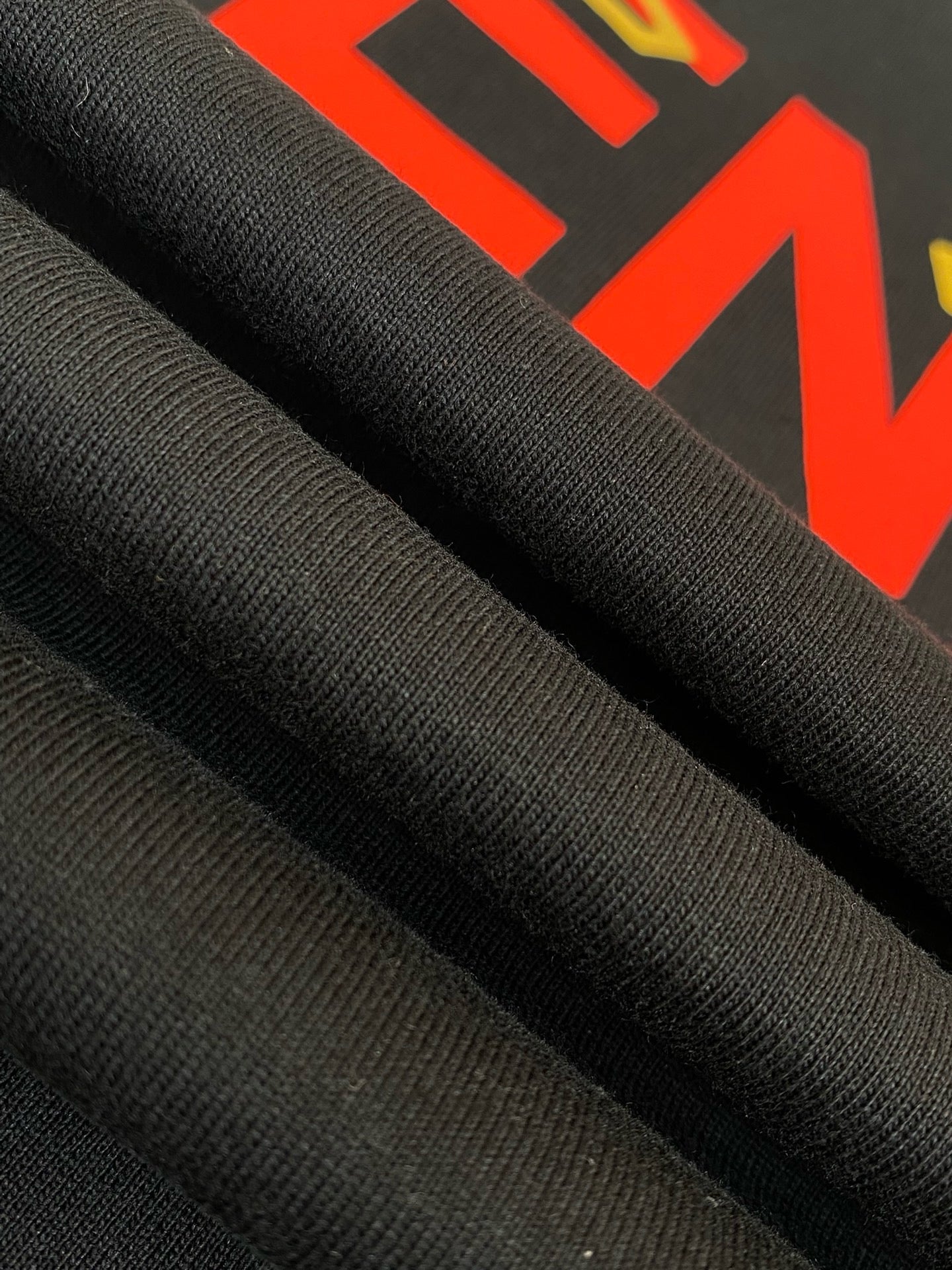 Schwarzes T-Shirt