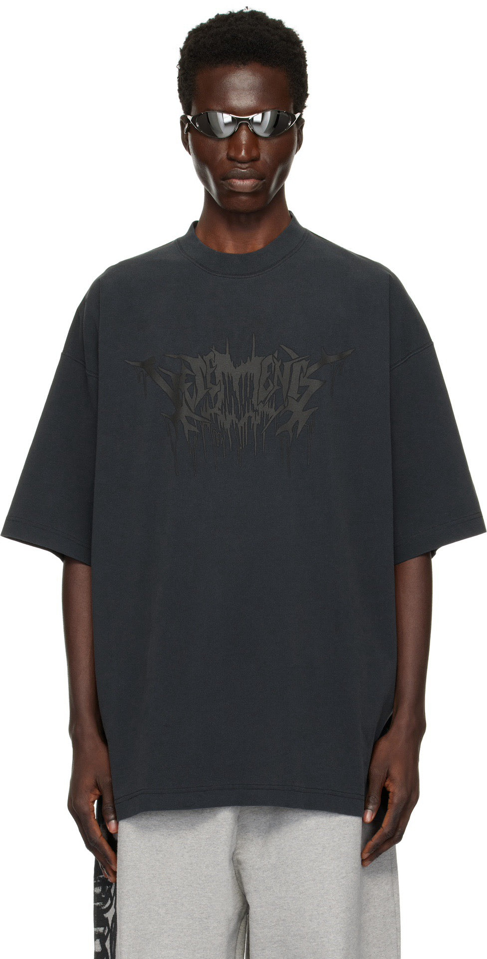 Schwarzes T-Shirt
