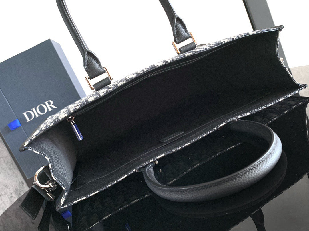 Apricot and Black Bag - FashionHype.xyz