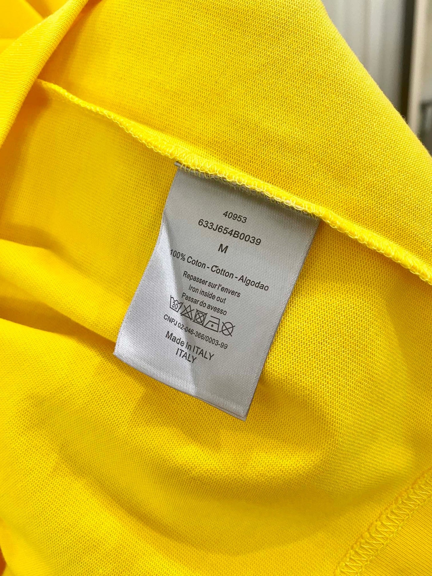 Gelbes T-Shirt - Größe M