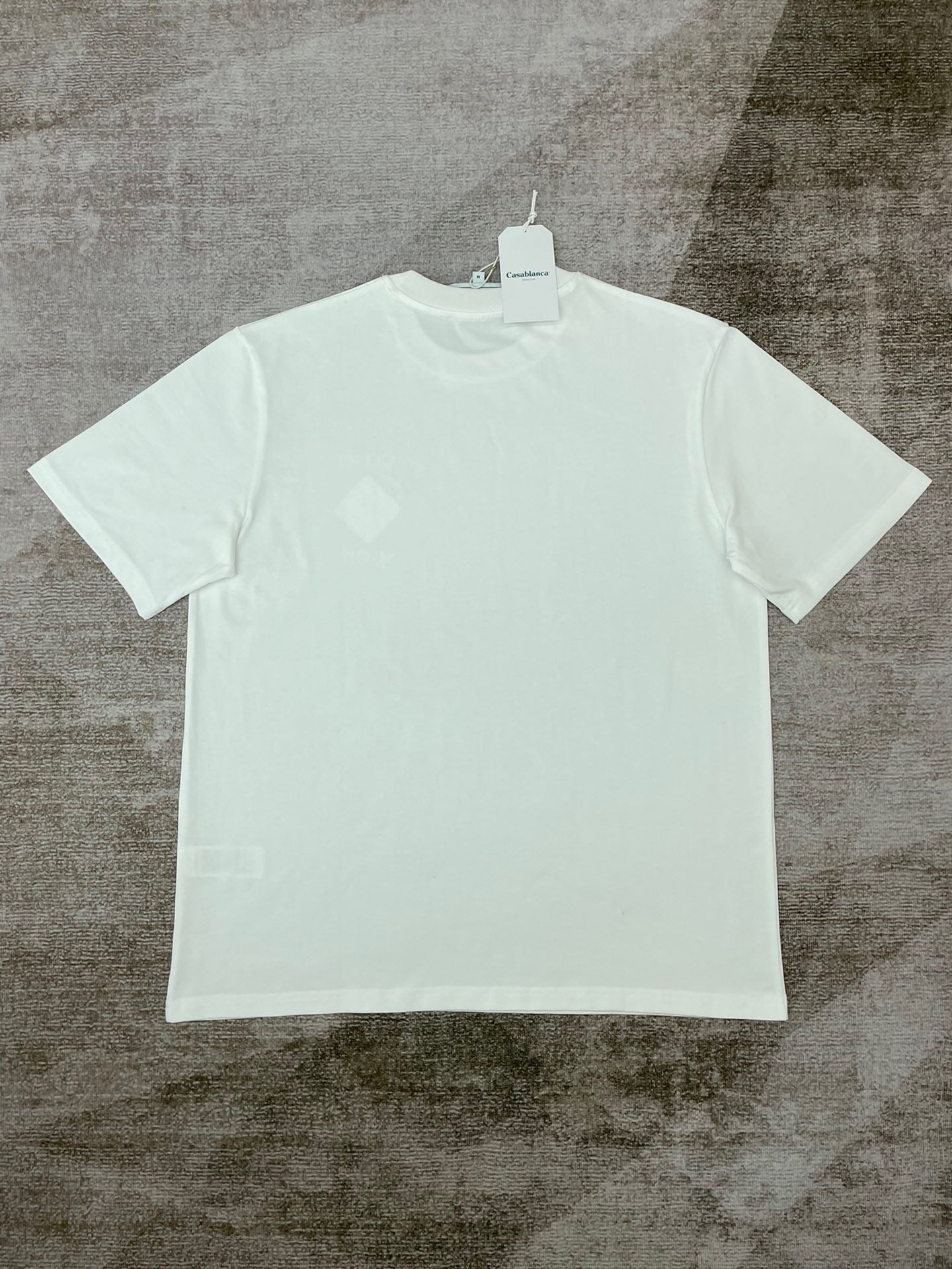 Camiseta en blanco y negro