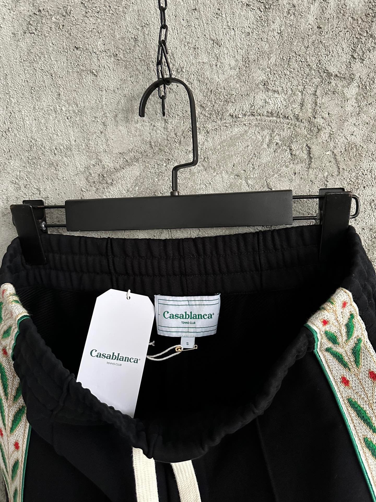 White and Black Pant - FashionHype.xyz