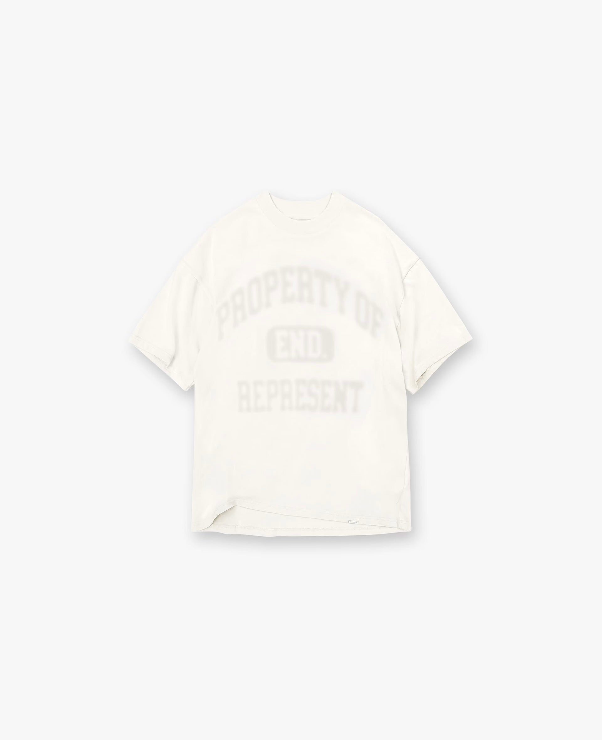 Weißes und altes schwarzes T-Shirt