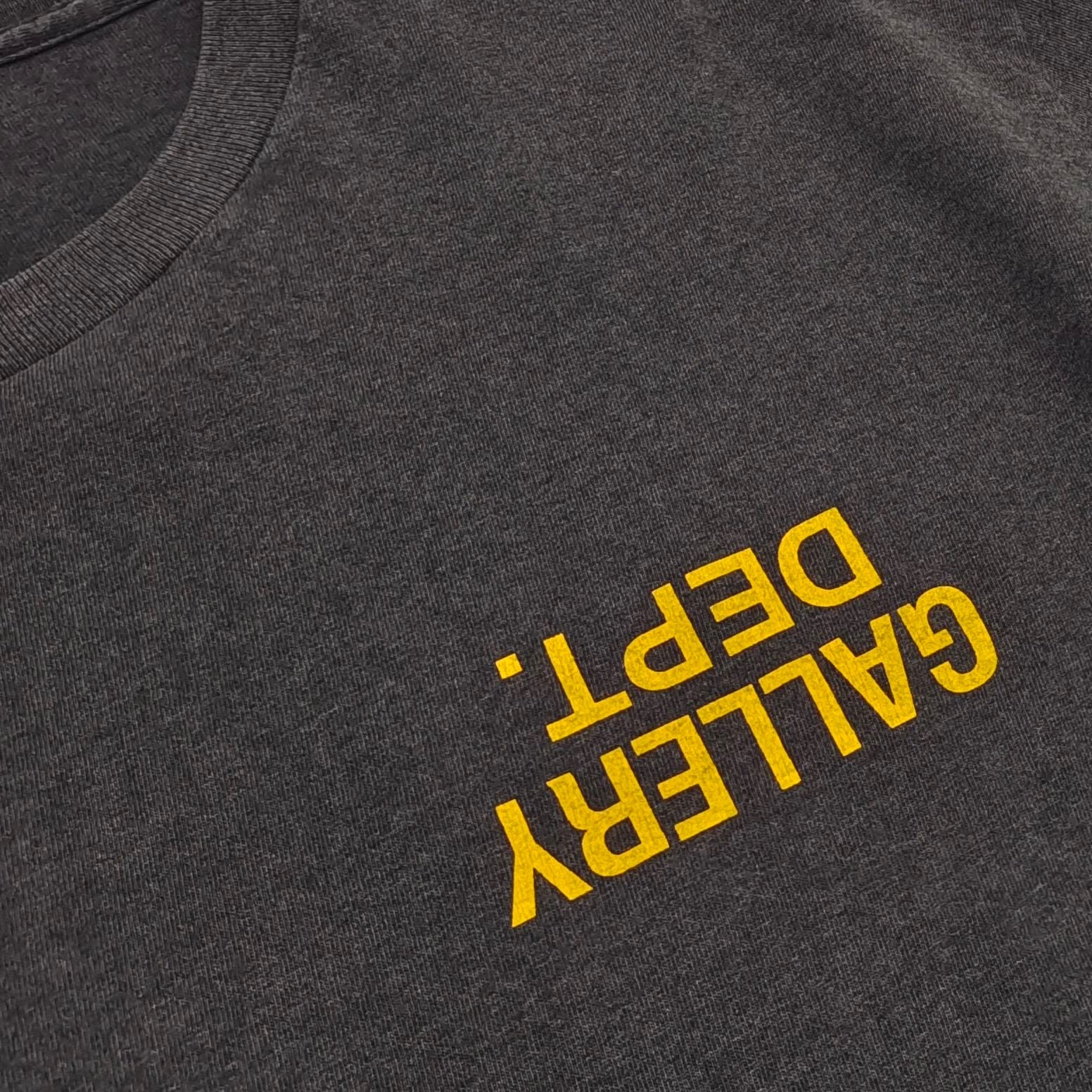 Schwarzes T-Shirt