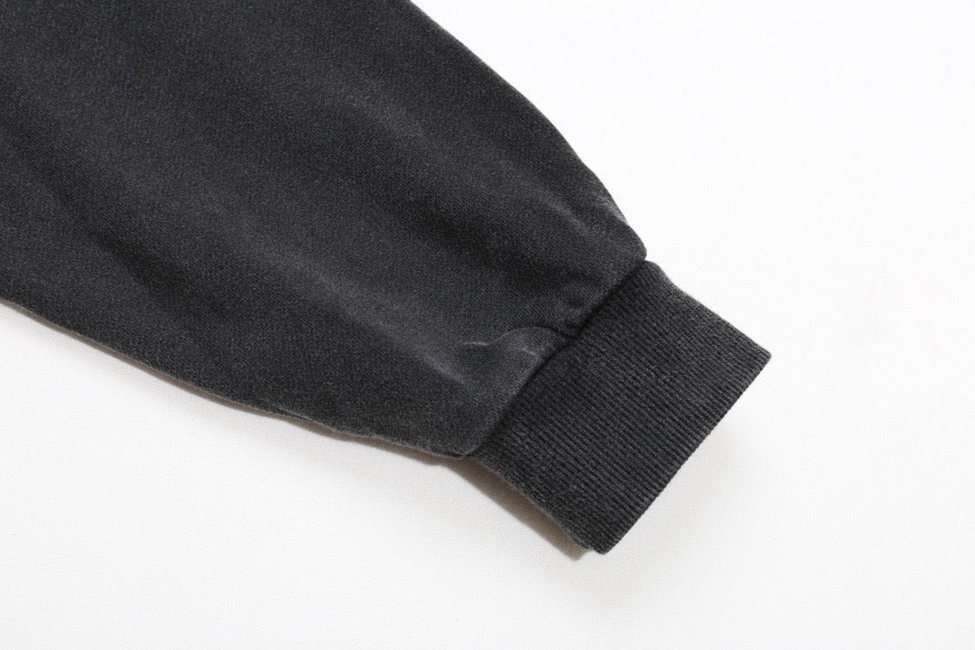 Schwarzer Hoodie