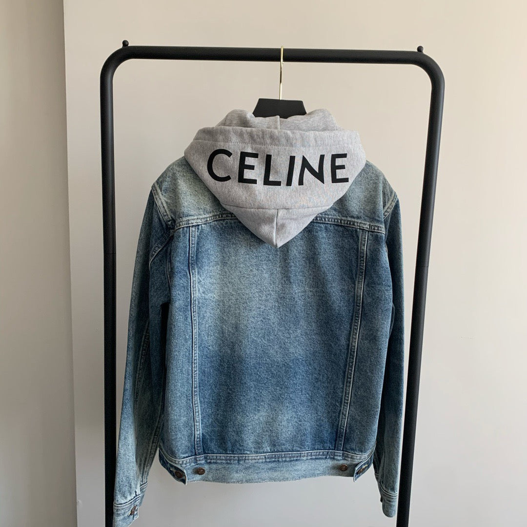 سترة سوداء داكنة وزرقاء داكنة